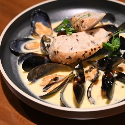 black-mussels